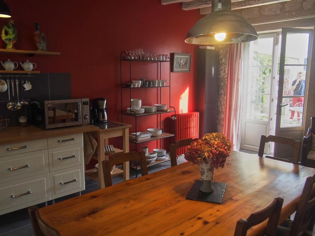 Chambres D'Hotes Rue Du Poids Bourgueil Luaran gambar
