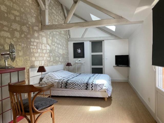 Chambres D'Hotes Rue Du Poids Bourgueil Luaran gambar