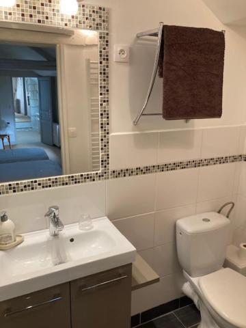 Chambres D'Hotes Rue Du Poids Bourgueil Luaran gambar
